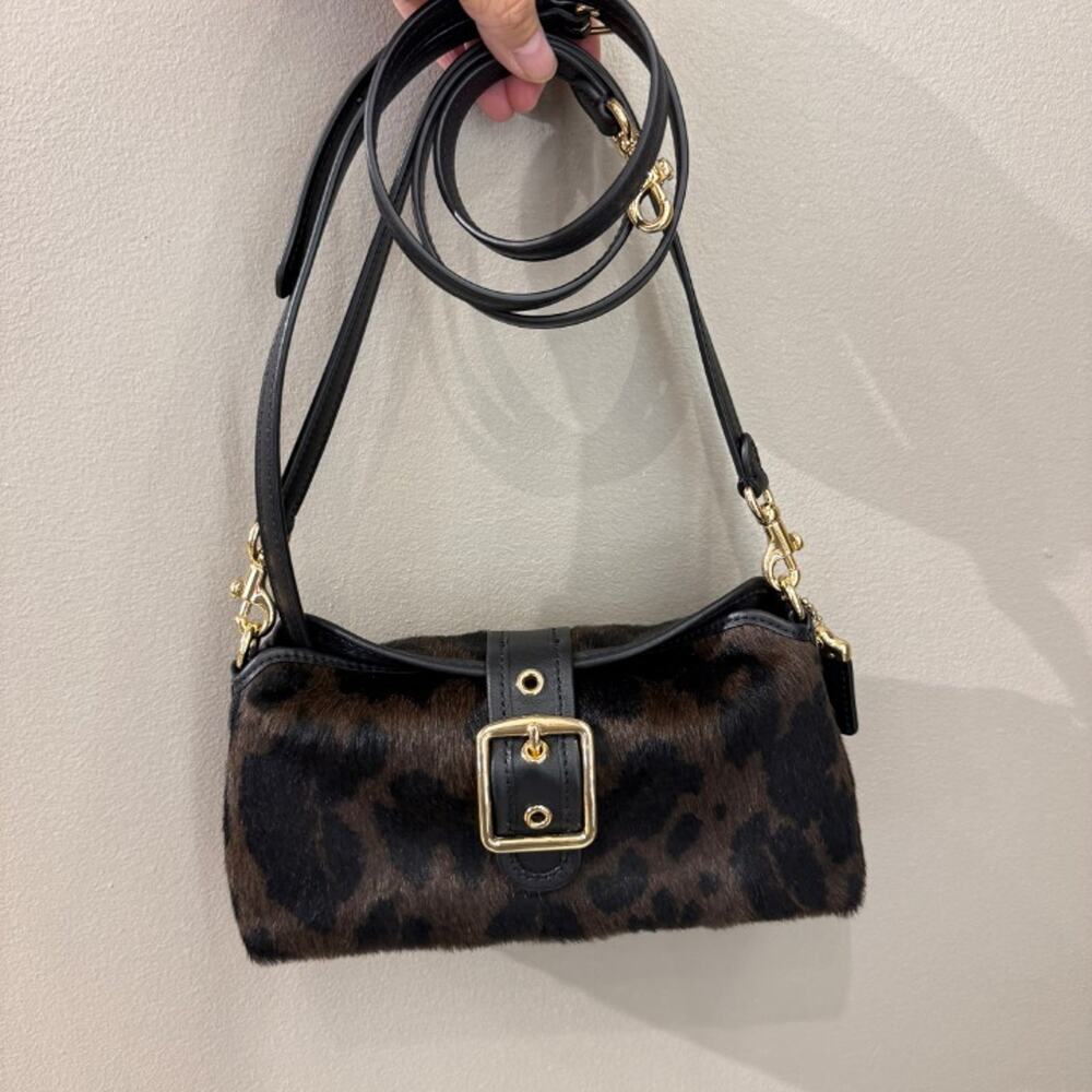 Last 1‼️Coach Abbie Shoulder Bag In Haircalf With Leopard Print CFO63